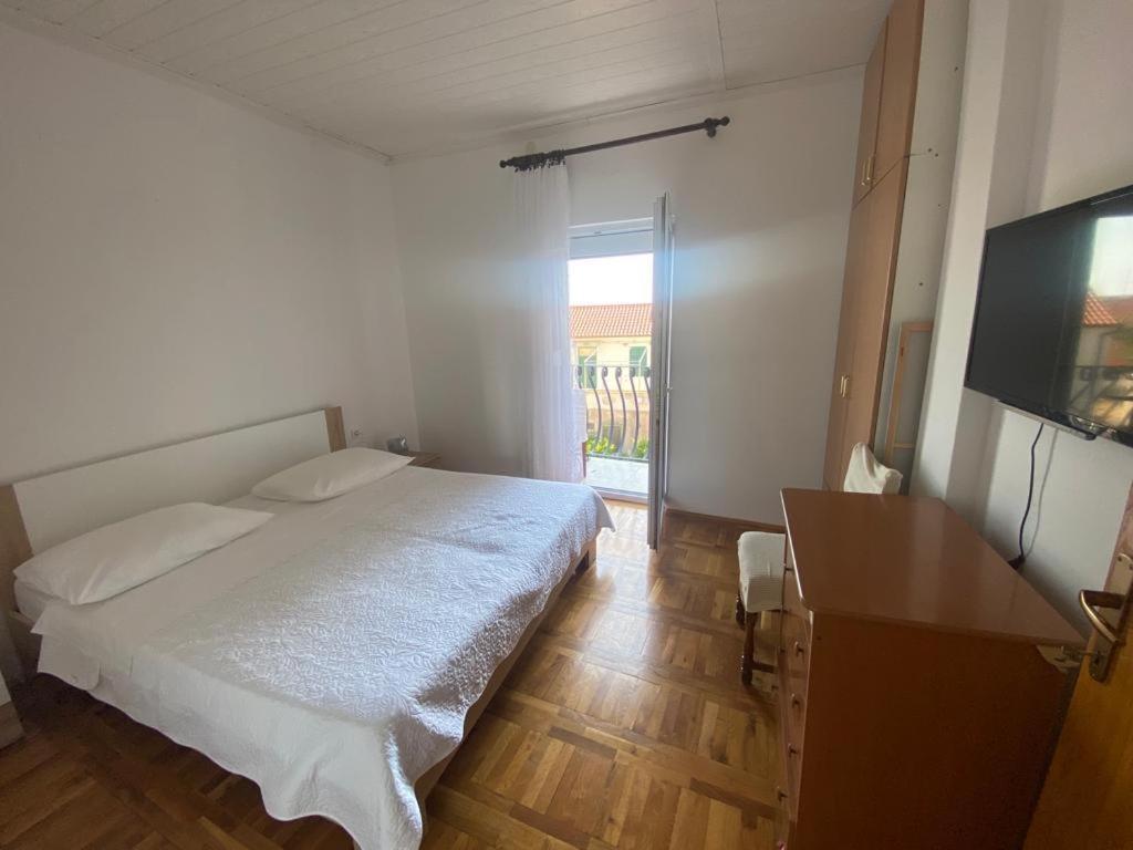 Duje & Roko Apartments Σίμπενικ Εξωτερικό φωτογραφία