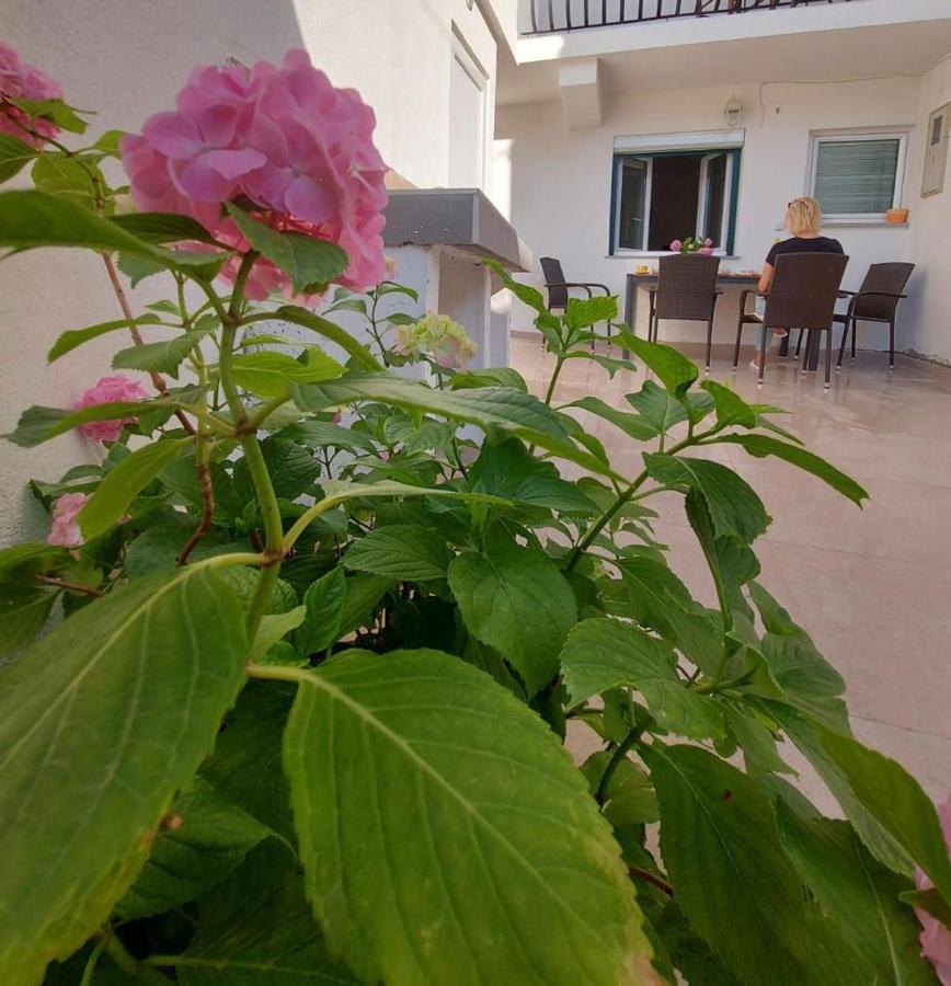 Duje & Roko Apartments Σίμπενικ Εξωτερικό φωτογραφία