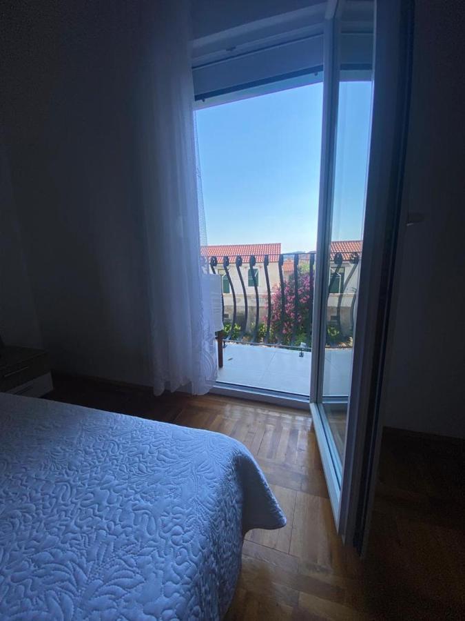Duje & Roko Apartments Σίμπενικ Εξωτερικό φωτογραφία