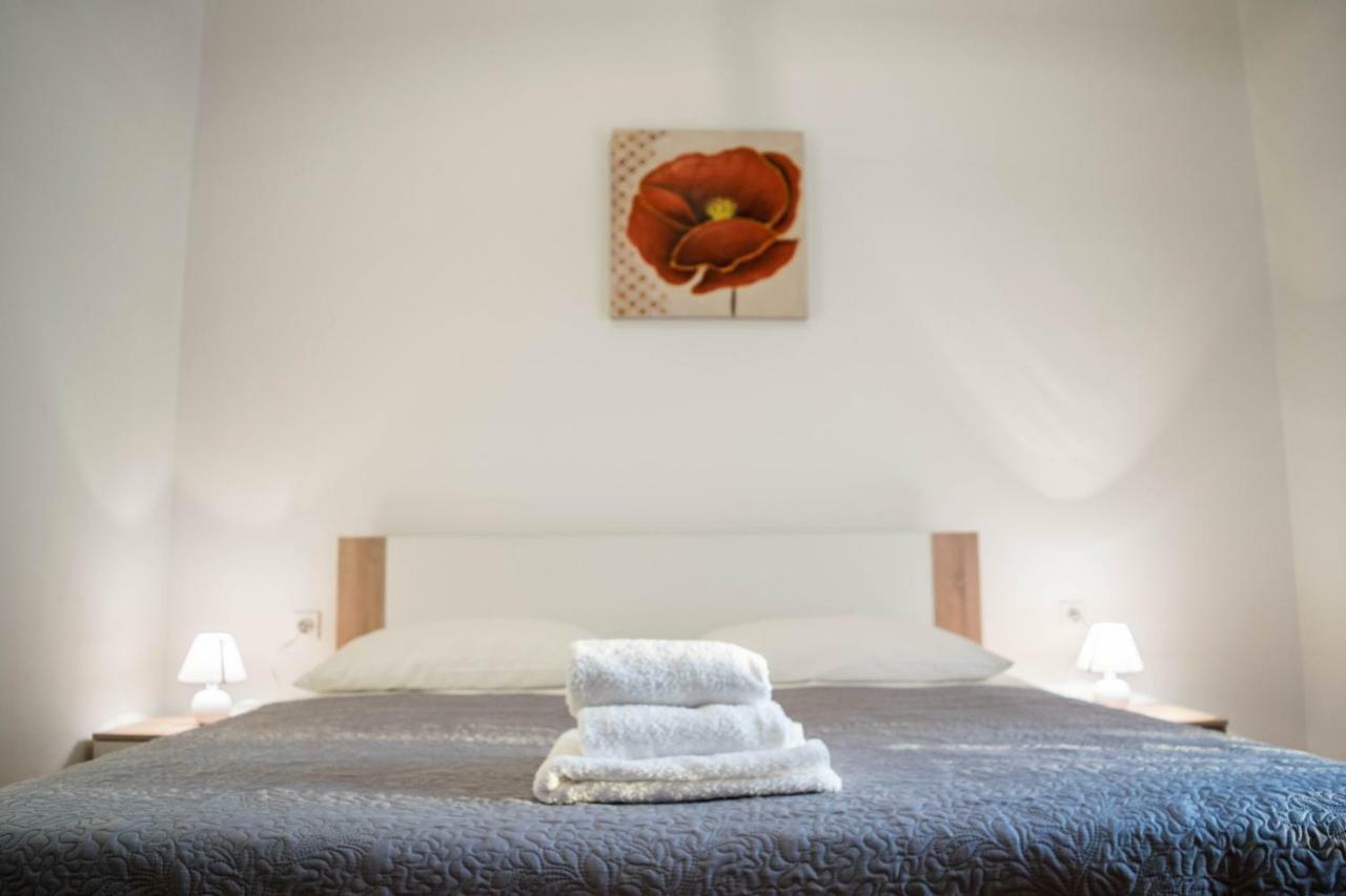 Duje & Roko Apartments Σίμπενικ Εξωτερικό φωτογραφία