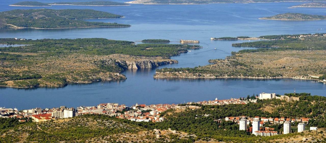 Duje & Roko Apartments Σίμπενικ Εξωτερικό φωτογραφία